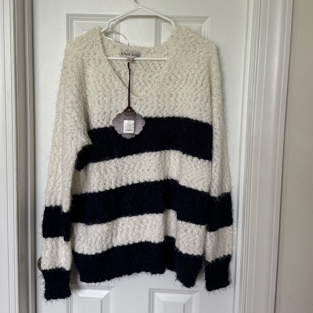 Women’s Knox Rose sweater in Large